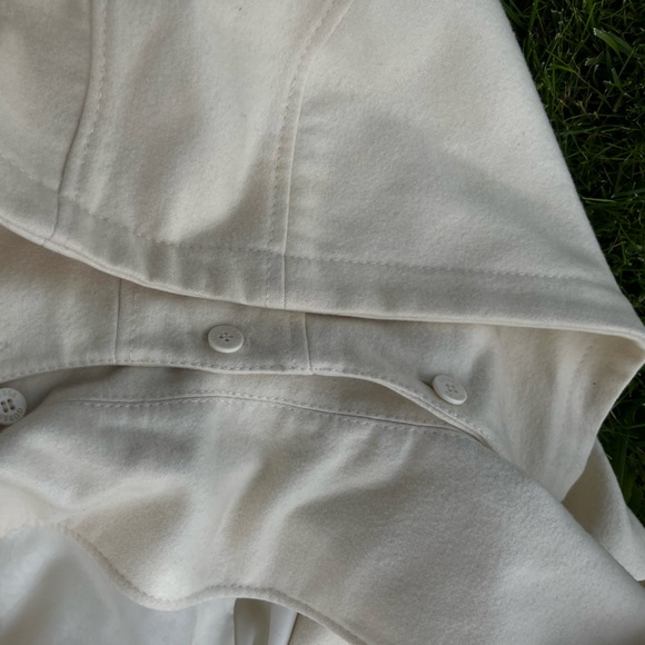 Detachable Hood Warm Coat || GUESS - Picture 4 of 6